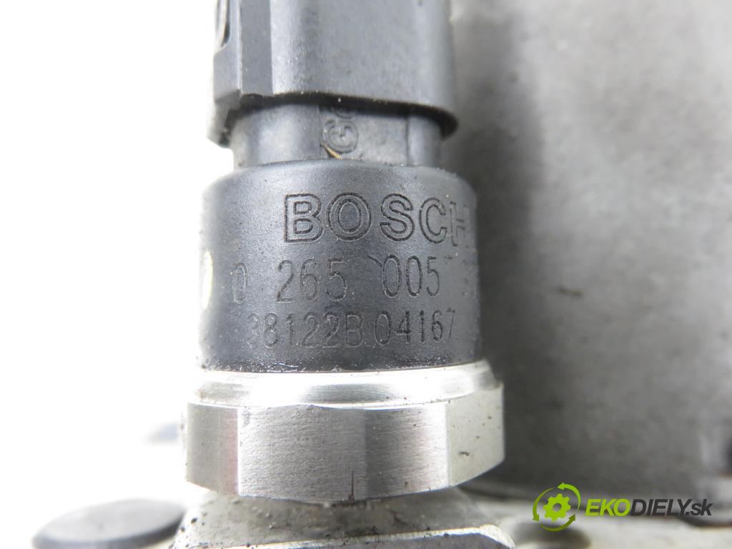AUDI A4 (8E2, B6) SEDAN 2003 74,00 1.9 TDI PD 101 - AVB 1896,00 pumpa ABS 0265950011 ; 8E0614517 ; 0265225048 (Pumpa ABS)
