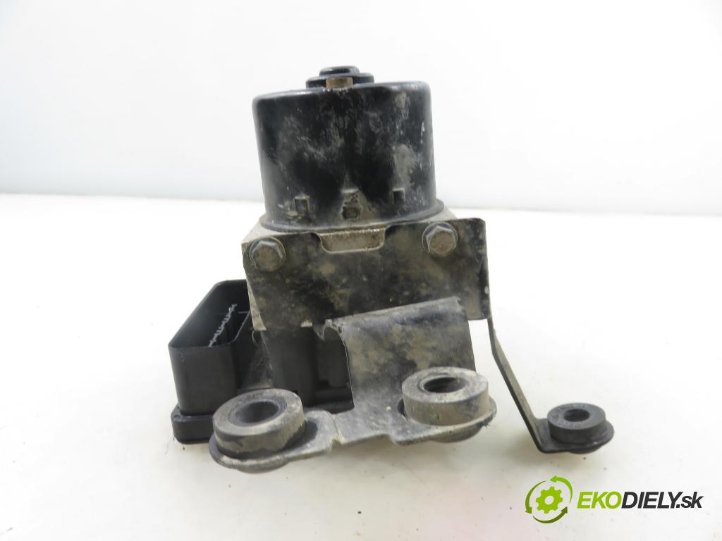 SEAT LEON (1M1) HB 2004 77,00 1.6 16 V - BCB 1598,00 pumpa ABS 10096003343 ; 1C0907379L ; 10020600774 (Pumpa ABS)