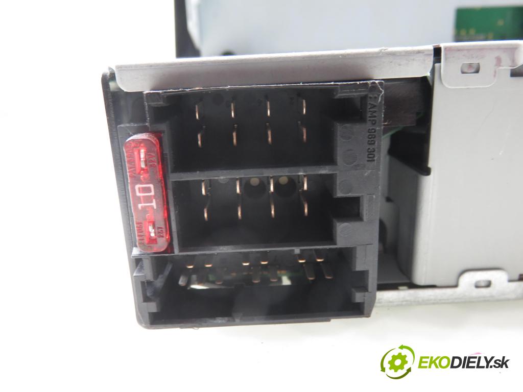 OPEL VECTRA C (Z02) SEDAN 2004 90,00 1.8 16V - Z 18 XE 1796,00 RADIO CD 13138246 ; 330886636