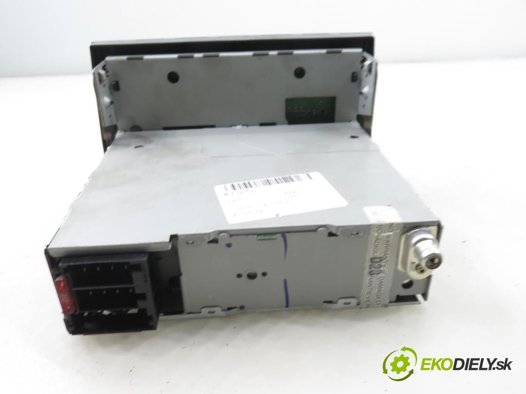 OPEL MERIVA A nadwozie wielkoprzestrzenne (MPV) (X03) HB 2004 74,00 1.7 CDTI - Z 17 DTH 1686,00 RADIO CD 13138246