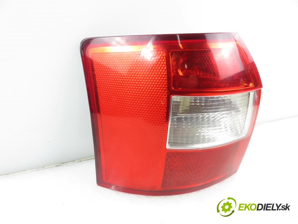 AUDI A4 Avant (8E5, B6) KOMBI 2004 96,00 1.9 TDI PD 130 - AVF 1896,00 světlo levé zadní 8E9945095