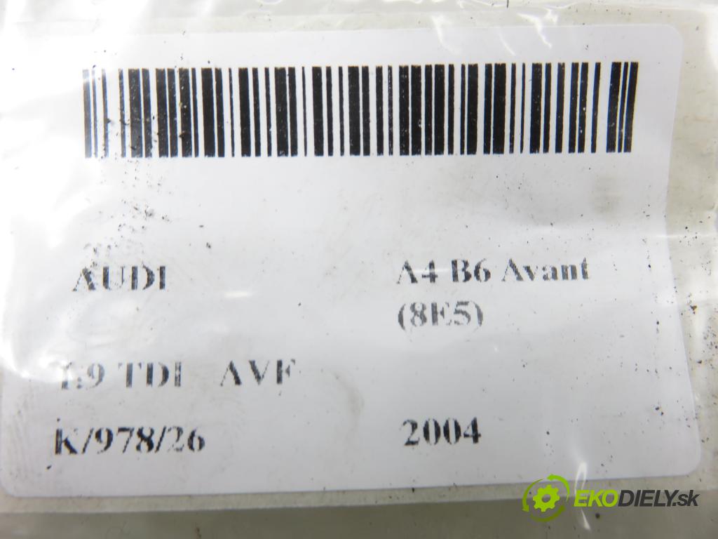 AUDI A4 Avant (8E5, B6) KOMBI 2004 96,00 1.9 TDI - AVF 1896,00 PŘÍSPĚVEK svetla pravý ZADNÍ: 8E9945258