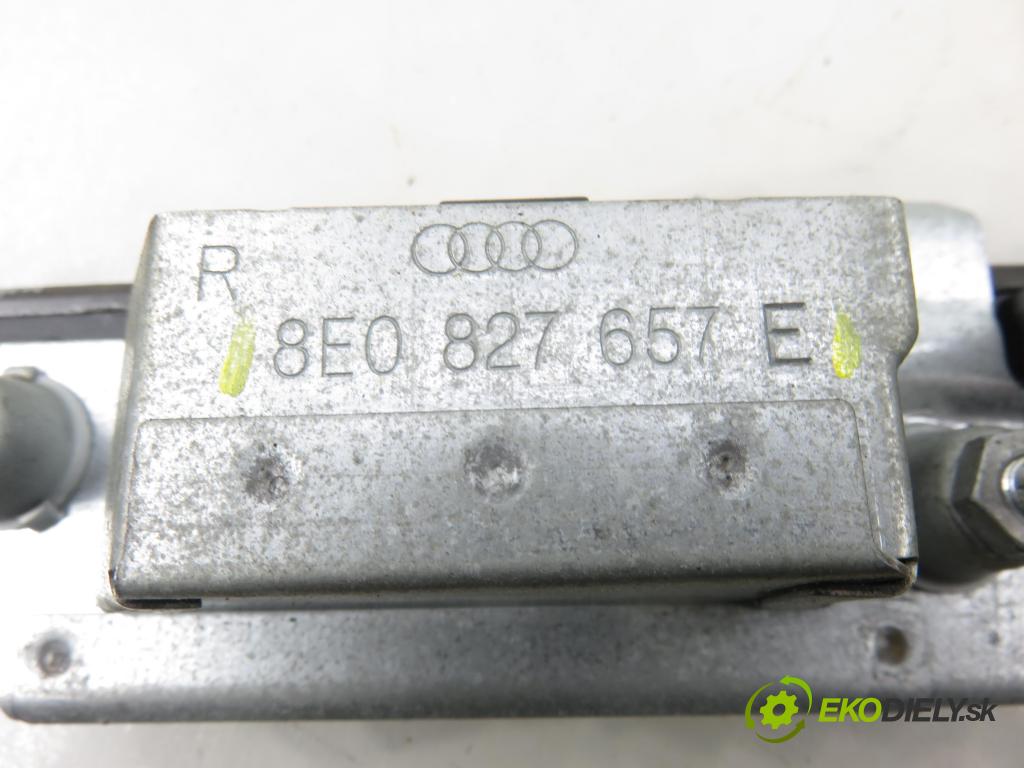 AUDI A4 Avant (8E5, B6) KOMBI 2004 96,00 1.9 TDI - AVF 1896,00 zadní část - čelo dveří kufr 8E0827657E ; 8E0827657D