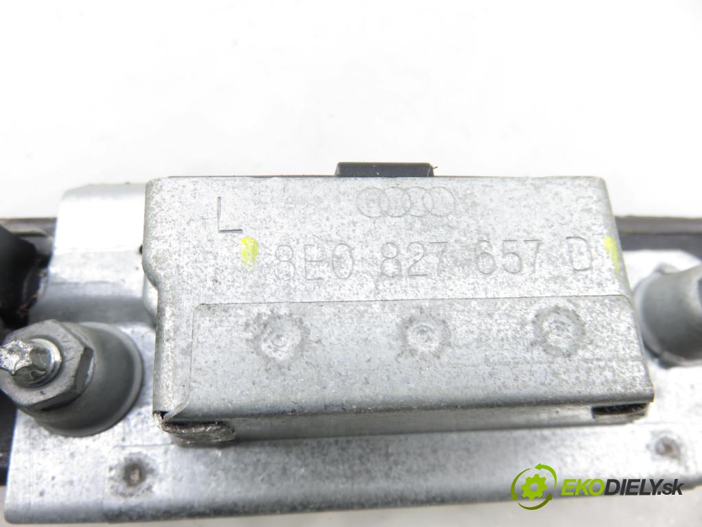 AUDI A4 Avant (8E5, B6) KOMBI 2004 96,00 1.9 TDI - AVF 1896,00 zadní část - čelo dveří kufr 8E0827657E ; 8E0827657D