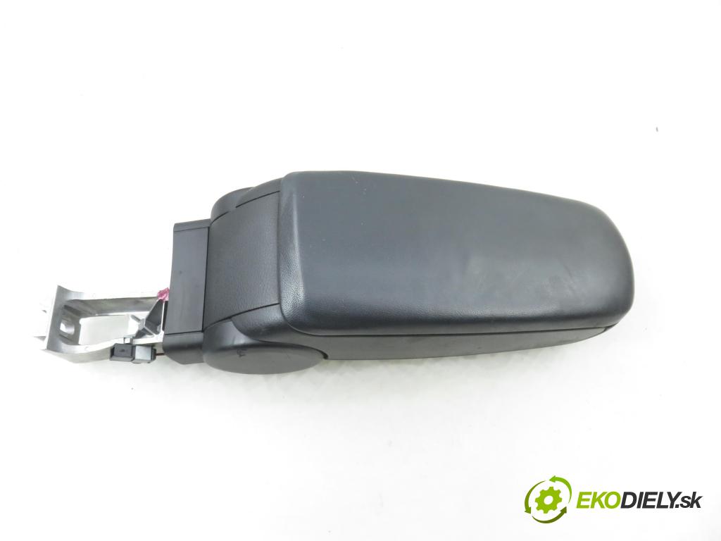 AUDI A4 Avant (8E5, B6) KOMBI 2004 96,00 1.9 TDI - AVF 1896,00 OPĚRADLO 8E0864207D