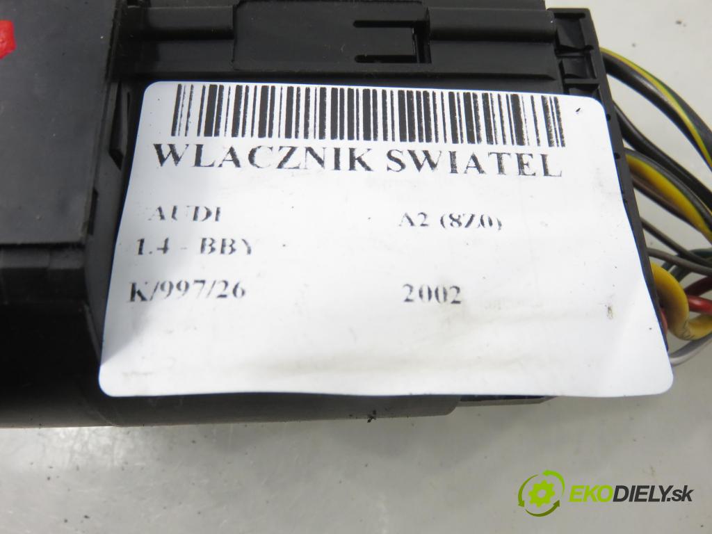 AUDI A2 (8Z0) HB 2002 55,00 1.4 - BBY 1390,00 prepínač svetlá 8Z1941531D