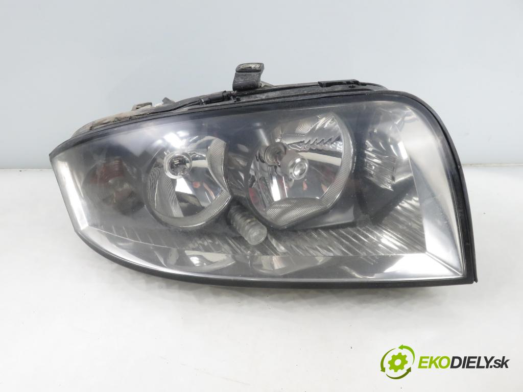 AUDI A2 (8Z0) HB 2002 55,00 1.4 - BBY 1390,00 Svetlo PP 8Z0941004K
