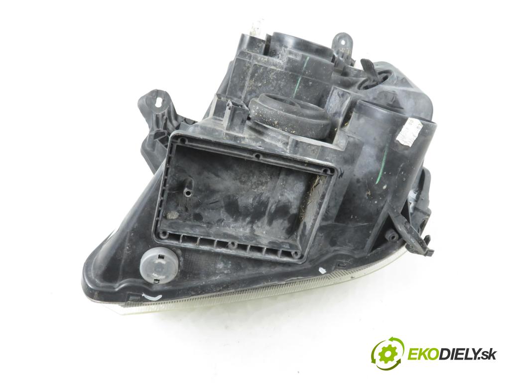 OPEL MERIVA A nadwozie wielkoprzestrzenne (MPV) (X03) HB 2004 74,00 1.6 16V - Z 16 XE 1598,00 světlo PP 93321053