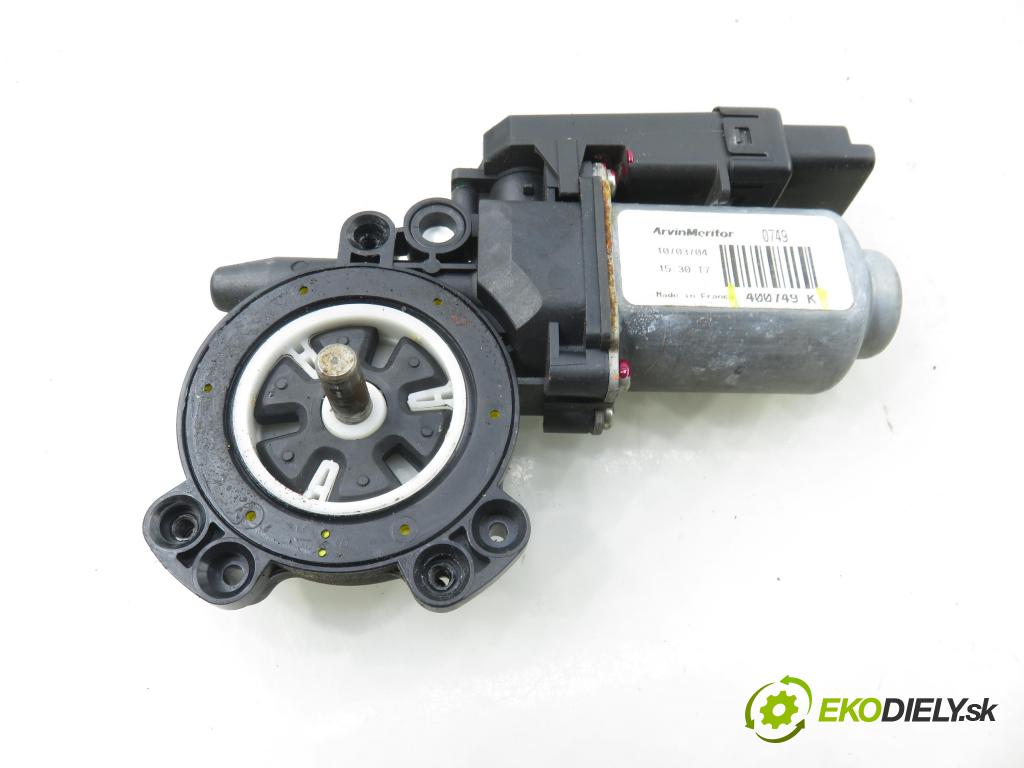 RENAULT SCENIC II (JM0/1_) MINIVAN 2004 83,00 1.6 (JM0C, JM0J, JM1B) - K4M 782 1598,00 motorek sťahovaní oken PP 400749K ; 440776F