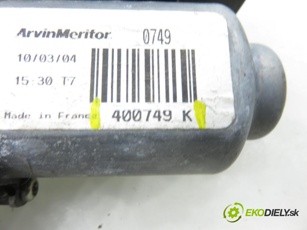 RENAULT SCENIC II (JM0/1_) MINIVAN 2004 83,00 1.6 (JM0C, JM0J, JM1B) - K4M 782 1598,00 motorek sťahovaní oken PP 400749K ; 440776F