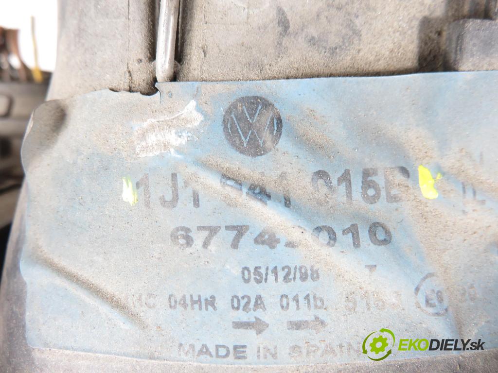 VW GOLF IV (1J1) HB 2001 81,00 1.9 TDI 110 - ASV 1896,00 světlo LP 1J1941015B