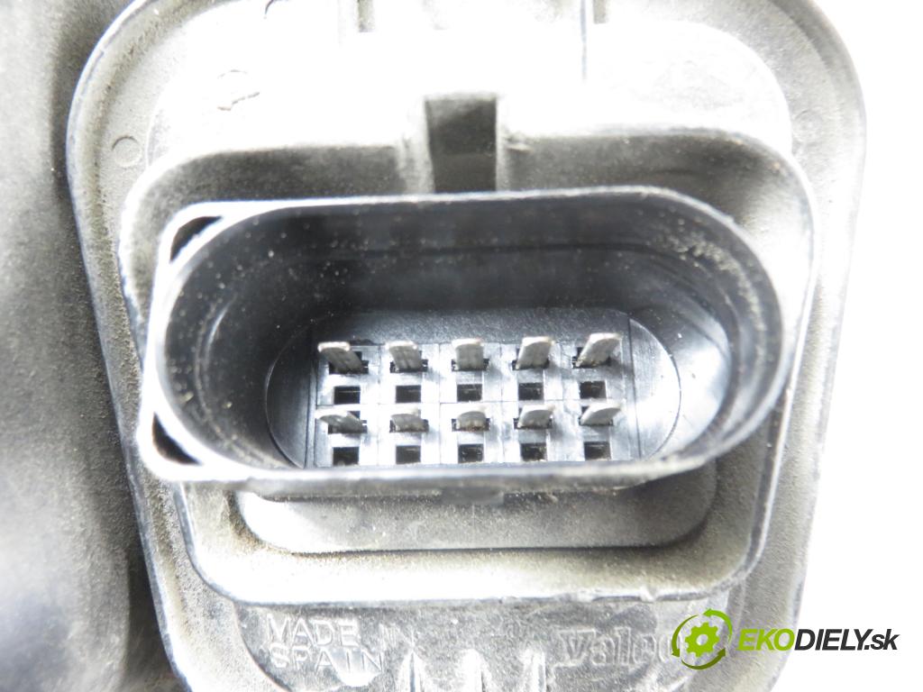 VW GOLF IV (1J1) HB 2001 81,00 1.9 TDI 110 - ASV 1896,00 světlo LP 1J1941015B