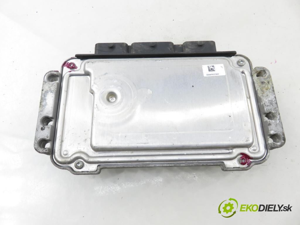 PEUGEOT 206 liftback (2A/C) HB 2006 80,00 1.6 16V - NFU (TU5JP4) 1587,00 řídící jednotka motora 9662560580 ; 0261208901 ; 9652552380