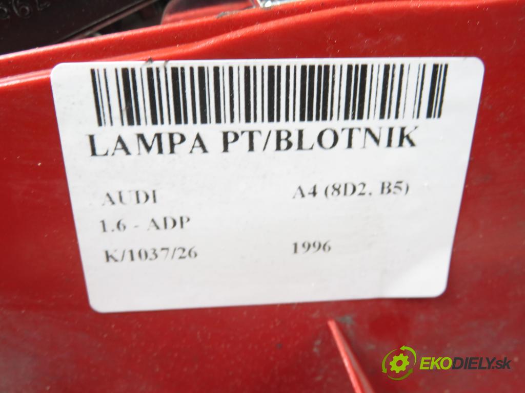 AUDI A4 (8D2, B5) SEDAN 1996 74,00 1.6 8V 100 - ADP 1595,00 Svetlo pravé zadné 8D0945096C