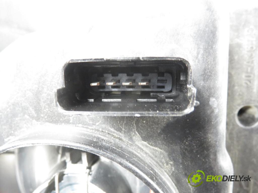 RENAULT SCENIC II (JM0/1_) MINIVAN 2004 83,00 1.6 (JM0C, JM0J, JM1B) - K4M 782 1598,00 Svetlo PP