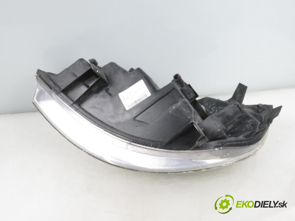 RENAULT SCENIC II (JM0/1_) MINIVAN 2004 83,00 1.6 (JM0C, JM0J, JM1B) - K4M 782 1598,00 Svetlo PP