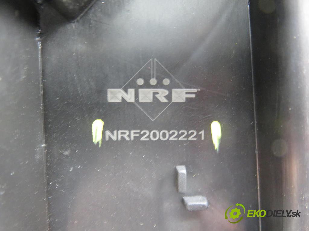 AUDI A4 (8D2, B5) SEDAN 1996 74,00 1.6 8V 100 - ADP 1595,00 Ventilátor vetráku 2002221 ; NRF2002221