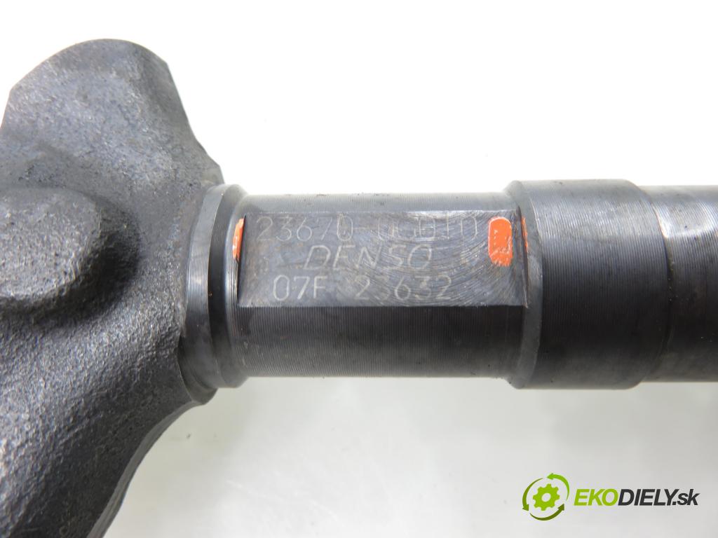 TOYOTA COROLLA Verso (ZER_, ZZE12_, R1_) MINIVAN 2005 85,00 2.0 D-4D (CUR10_) - 1CD-FTV 1995,00 vstřikovač 236700G010 (Vstřikovač paliva)