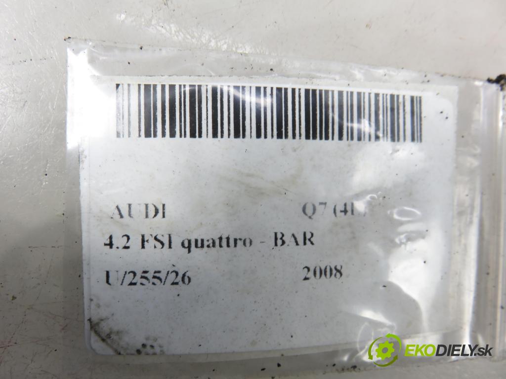 AUDI Q7 (4L) SUV 2008 257,00 4.2 FSI 350 quattro - BAR 4163,00 Hák / ucho tažné 1T0805615