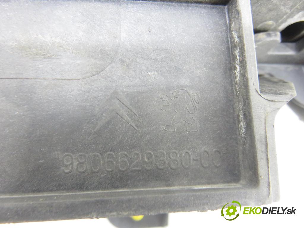 CITROEN C4 Grand Picasso II MINIVAN 2014 0,00 1.6 HDi / BlueHDi 115 - 9HC (DV6C) 1560,00 držák přední část HORNÍ 9806629380