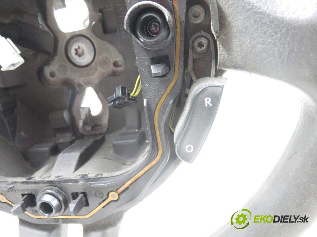 RENAULT CLIO III (BR0/1, CR0/1) HB 2010 50,00 1.5 dCi (C/BR0G, C/BR1G) - K9K 768 1461,00 SLOUPEC / PODPORA elektrický 8200937939B