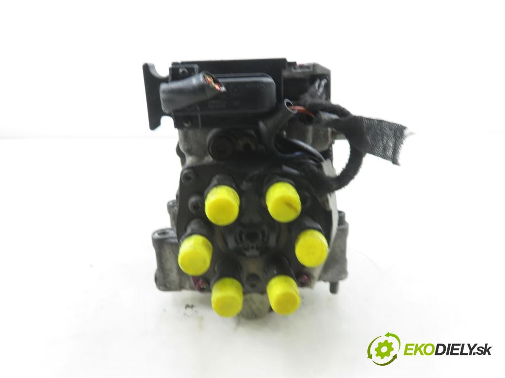 AUDI A4 (8E2, B6) SEDAN 2002 132,00 2.5 TDI quattro - AKE 2496,00 pumpa vstřikovací 059130106L ; 0470506033 ; 0281010889 (Vstřikovací čerpadlo)
