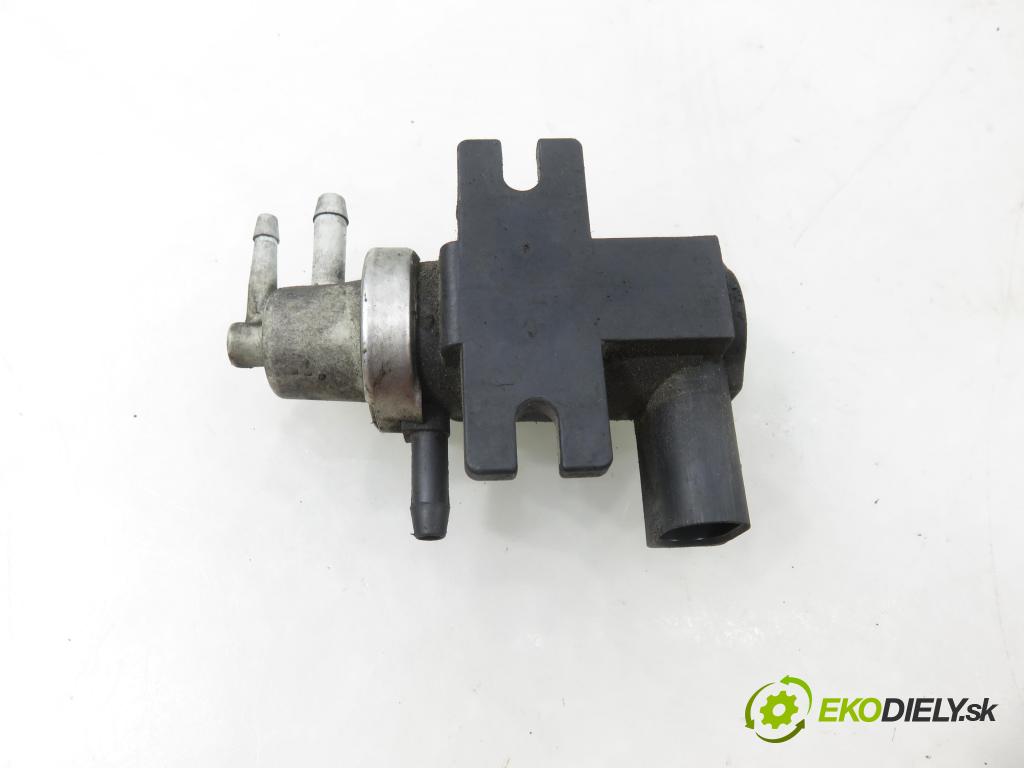 AUDI A4 Avant (8D5, B5) KOMBI 2001 85,00 1.9 TDI - AJM 1896,00 ELEKTROVENTIL: VAKUUM: 1J0906627A ; 72290325