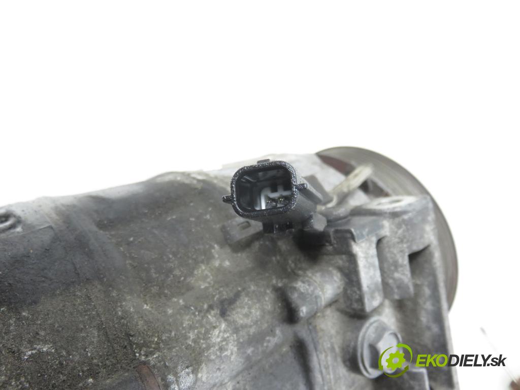 RENAULT LAGUNA II Grandtour (KG0/1_) KOMBI 2007 110,00 2.0 dCi 150 - M9R 740 1995,00 KOMPRESOR: klimatizácie 8200705022 (Kompresor klimatizácie)