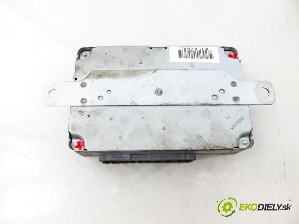 SUZUKI VITARA (ET, TA, TD) TERENOWY 1996 100,00 2.0 V6 24V Napęd na wszystkie koła (SV620) - H 20  1998,00 řídící jednotka ABS 3394077E00