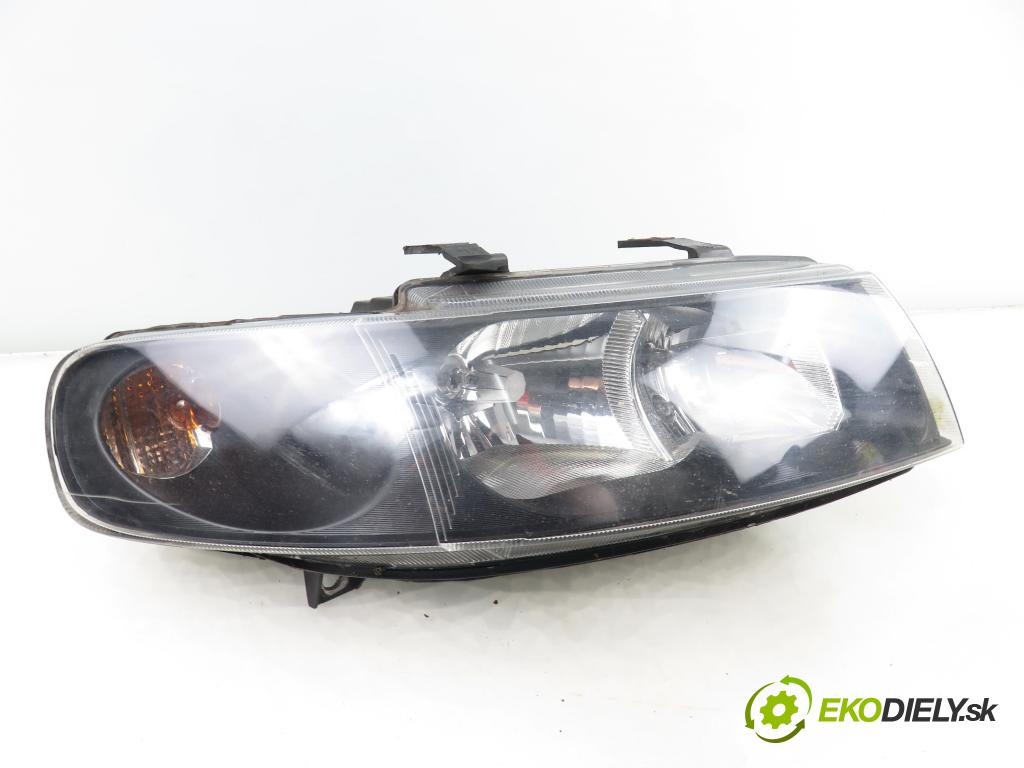 SEAT LEON (1M1) HB 2004 77,00 1.6 16 V - BCB 1598,00 světlo PP