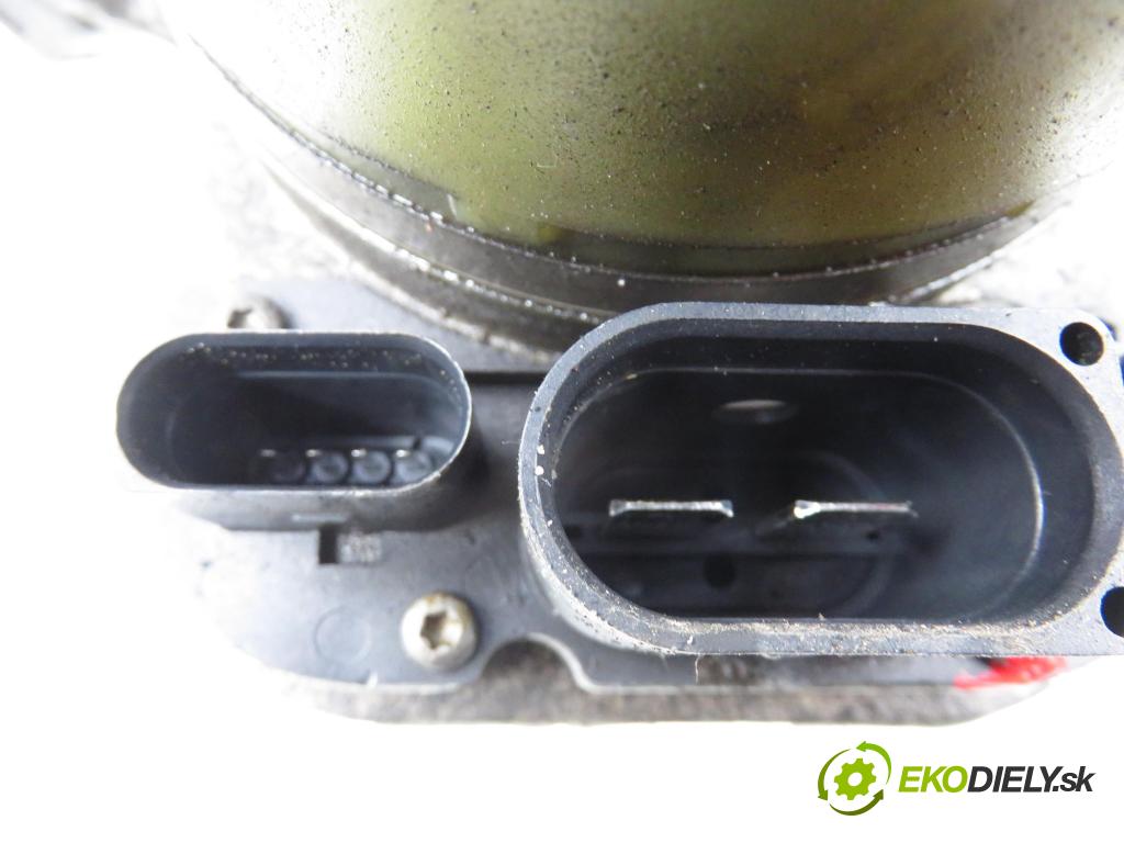 AUDI A2 (8Z0) HB 2002 55,00 1.4 - BBY 1390,00 pumpa servočerpadlo HYD-EL. 6Q0423371
