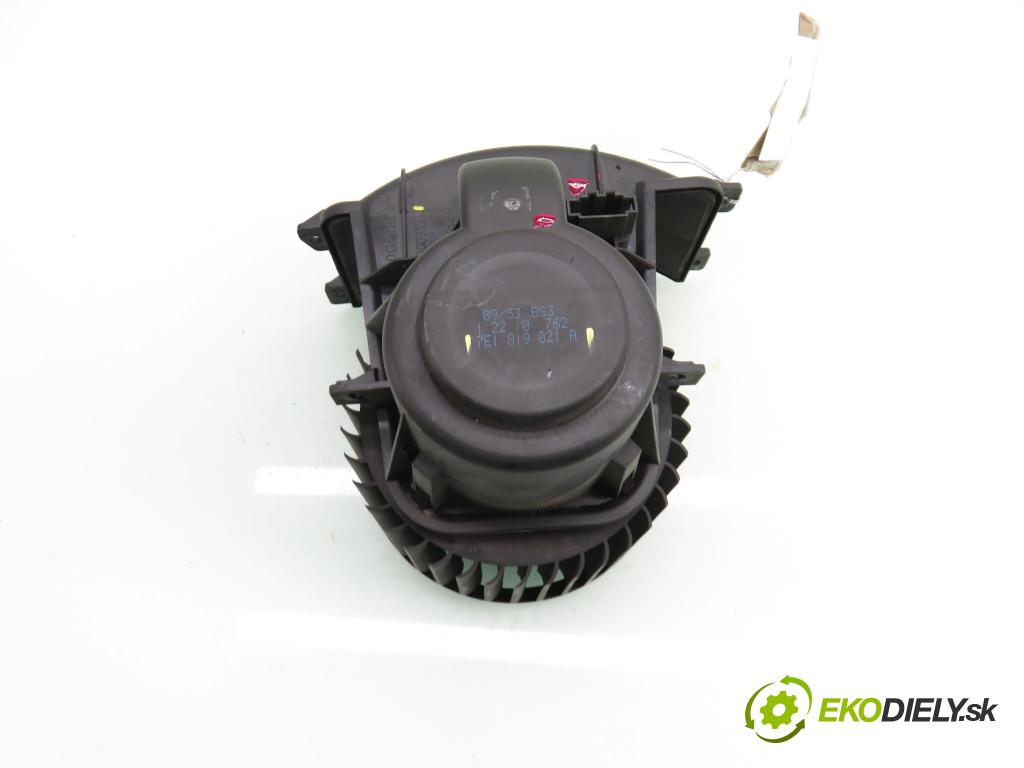 VW TRANSPORTER V Skrzynia (7HA, 7HH, 7EA, 7EH) FURGON 2003 77,00 1.9 TDI PD 105 - AXB 1896,00 ventilátor větráku 7E1819021A ; 17360060