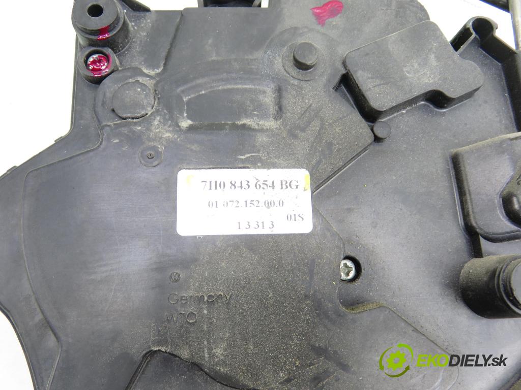 VW TRANSPORTER V Skrzynia (7HA, 7HH, 7EA, 7EH) FURGON 2003 77,00 1.9 TDI - AXB 1896,00 zámok dveře posúvne 7H0843654BG