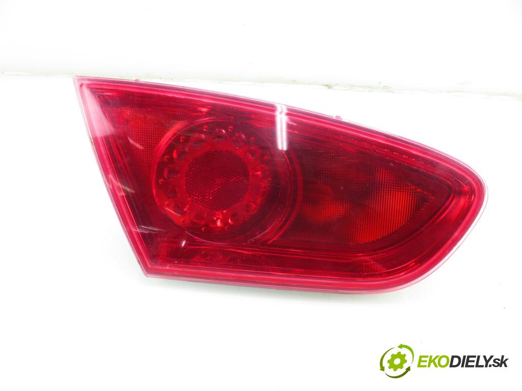 SEAT LEON (1P1) HB 2009 92,00 1.4 TSI - CAXC 1390,00 Svetlo ľavé zadné kufor 89320291 ; 1P0945093F