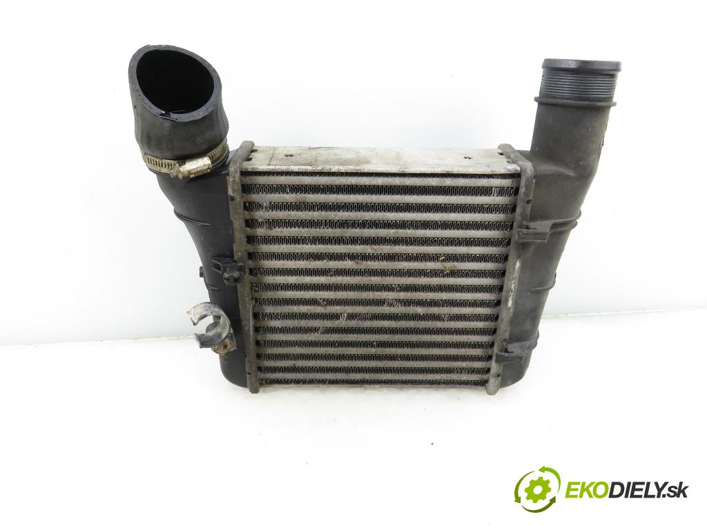 AUDI A4 Avant (8E5, B6) KOMBI 2004 96,00 1.9 TDI PD 130 - AVF 1896,00 chladič intercooler 8E0145805S