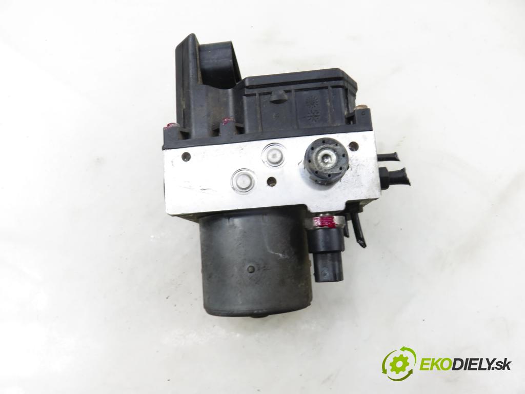 AUDI A4 Avant (8E5, B6) KOMBI 2004 96,00 1.9 TDI PD 130 - AVF 1896,00 pumpa ABS 0265950011 ; 8E0614517 ; 0265225048 (Pumpa ABS)