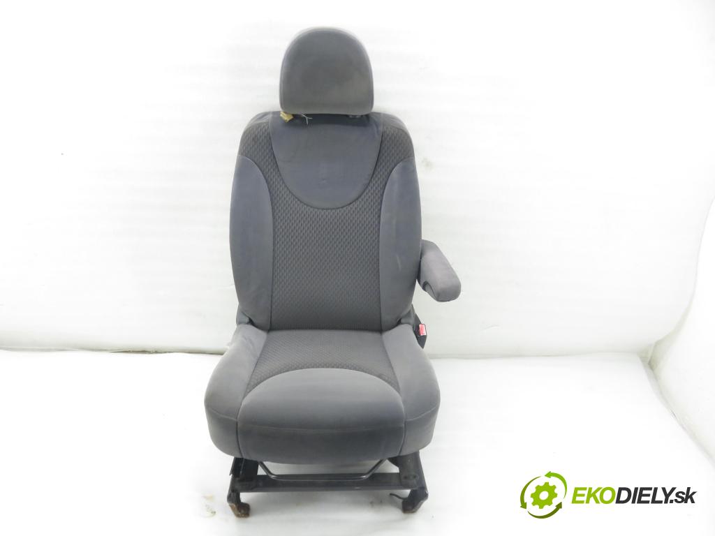 FIAT SCUDO (270_, 272_) BUS 2010 100,00 2.0 D Multijet - RHR 1997,00 Sedadlo CESTUJÚCI/PP