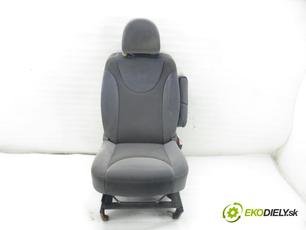 FIAT SCUDO (270_, 272_) BUS 2010 100,00 2.0 D Multijet - RHR 1997,00 Sedadlo CESTUJÚCI/PP