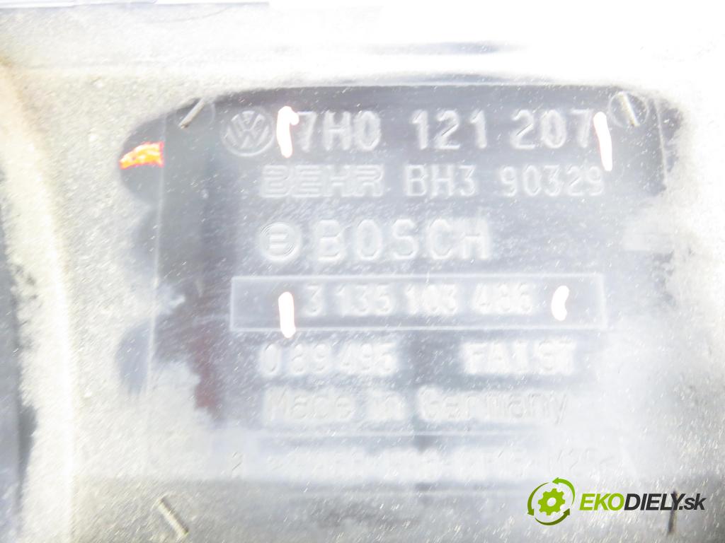 VW TRANSPORTER V Skrzynia (7HA, 7HH, 7EA, 7EH) FURGON 2003 77,00 1.9 TDI PD 105 - AXB 1896,00 ventilátor chladič vody 3135103486 ; 7H0121207