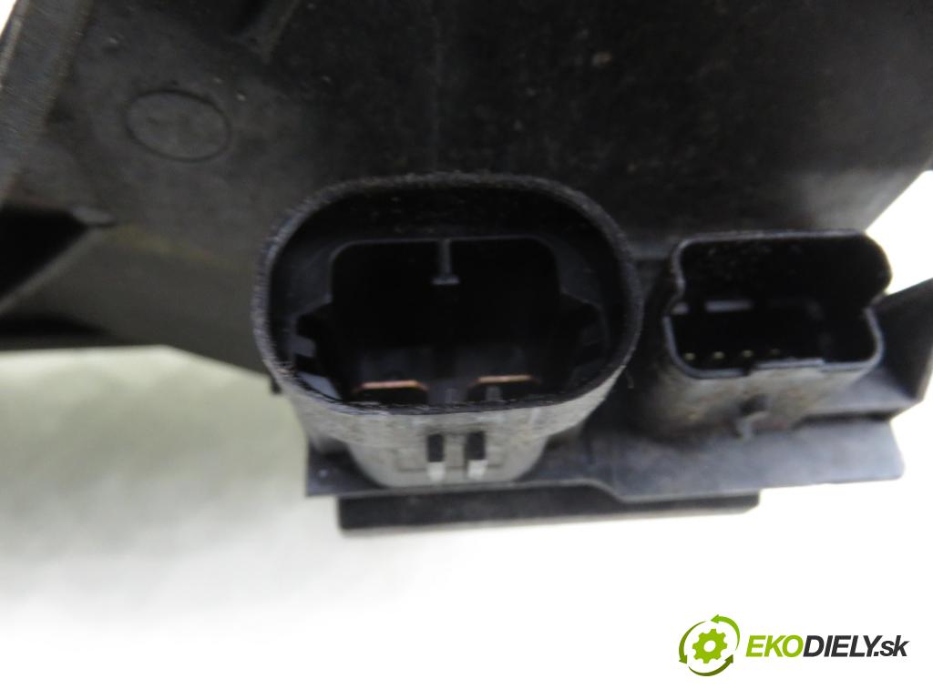 CITROEN C4 Grand Picasso II MINIVAN 2014 0,00 1.6 HDi / BlueHDi 115 - 9HC (DV6C) 1560,00 Ventilátor chladič klíma/voda 9806313280