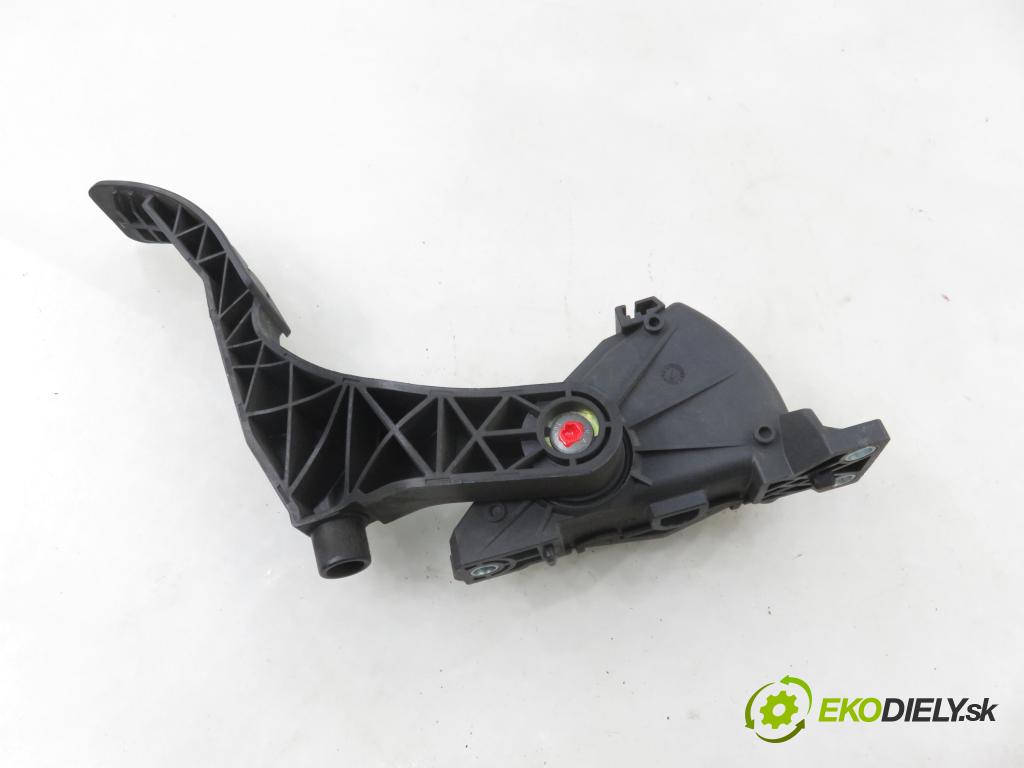 AUDI A2 (8Z0) HB 2002 55,00 1.4 - BBY 1390,00 potenciometr plynového pedálu 8Z1721523E ; 6PV00802615 (Potenciometr plynového pedálu)