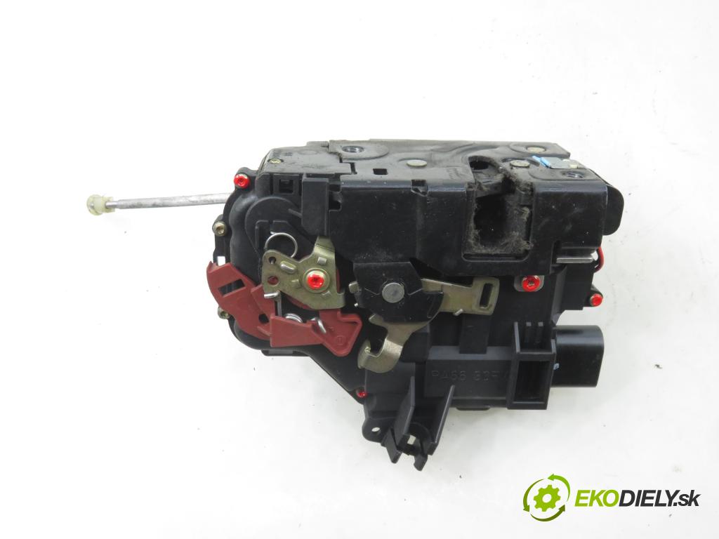 AUDI A2 (8Z0) HB 2002 55,00 1.4 - BBY 1390,00 zámok 8Z1837016E