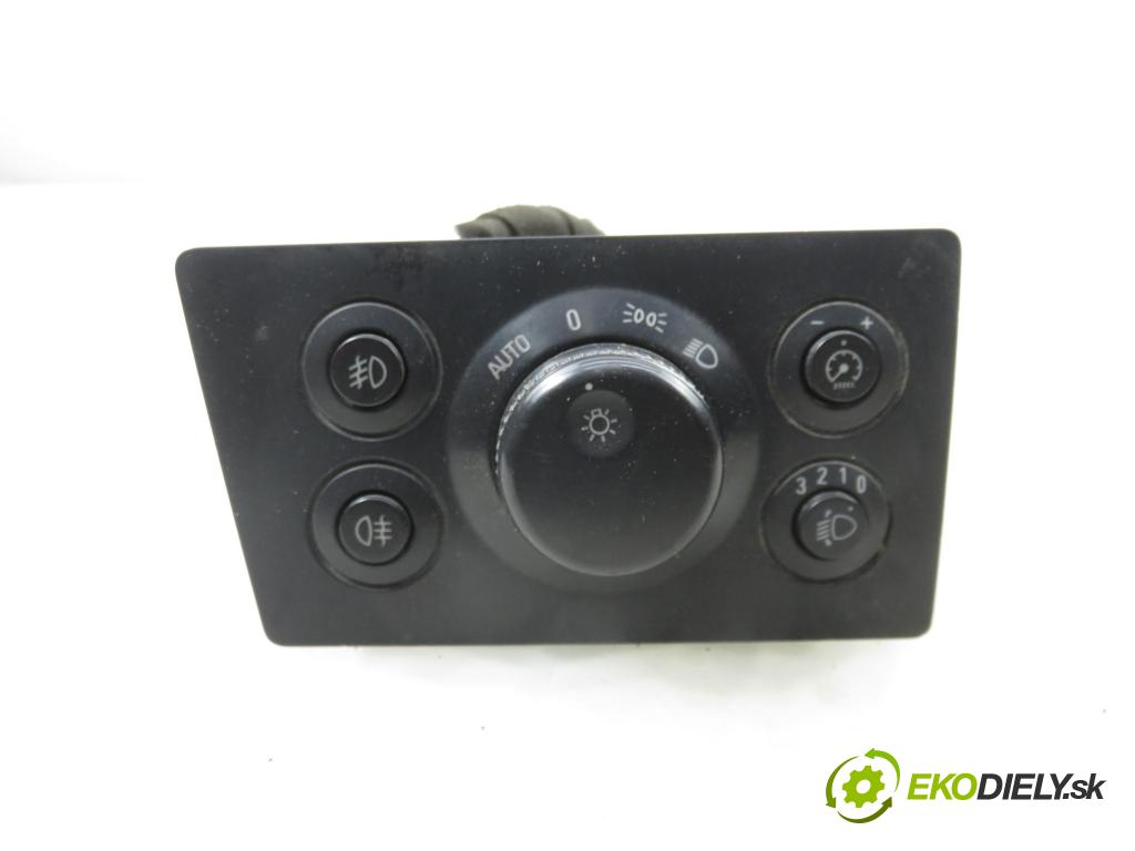 OPEL ZAFIRA B (A05) MINIVAN 2008 88,00 1.9 CDTI 8V 120 - Z 19 DT 1910,00 přepínač světla 13205868LA