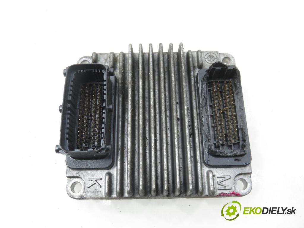 OPEL MERIVA A nadwozie wielkoprzestrzenne (MPV) (X03) HB 2004 74,00 1.6 16V - Z 16 XE 1598,00 Riadiaca jednotka Motor 12230554