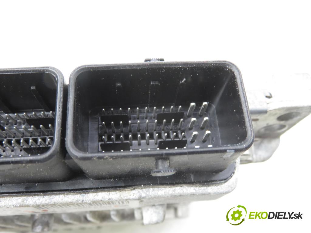FORD S-MAX (WA6) MINIVAN 2008 92,00 1.8 TDCi - QYWA 1753,00 Riadiaca jednotka Motor 5WS40589GT ; 7G9112A650TF