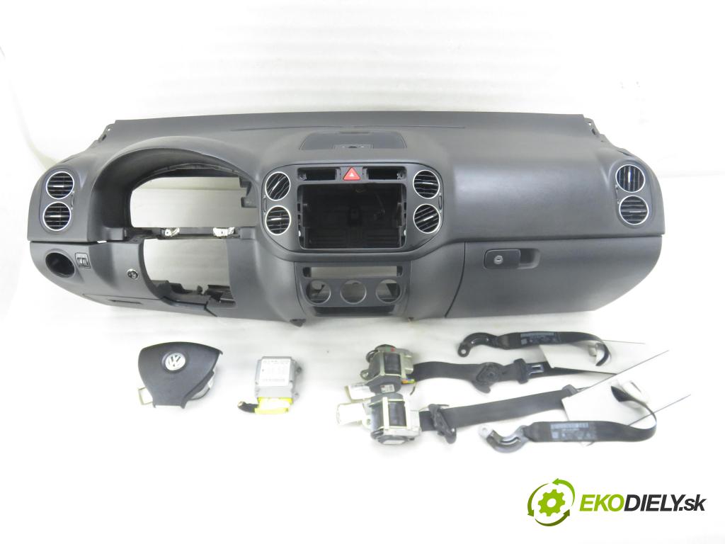 VW GOLF PLUS (5M1, 521) HB 2007 77,00 1.9 TDI - BLS 1896,00 palubovka
