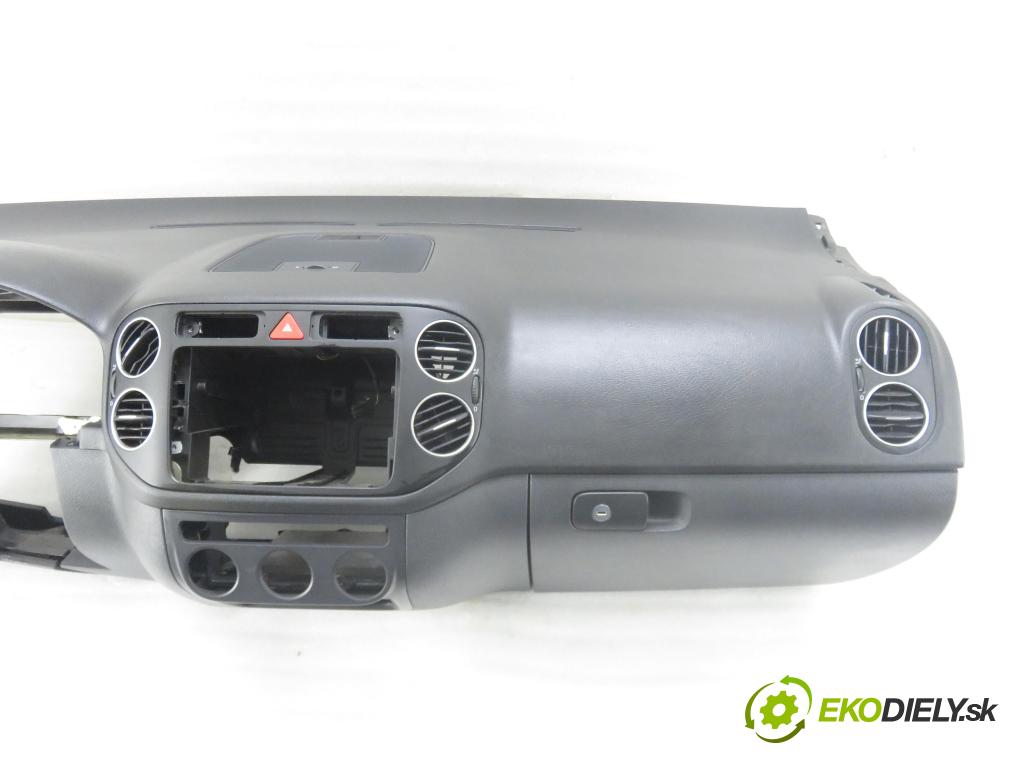 VW GOLF PLUS (5M1, 521) HB 2007 77,00 1.9 TDI - BLS 1896,00 palubovka