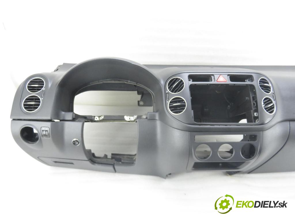 VW GOLF PLUS (5M1, 521) HB 2007 77,00 1.9 TDI - BLS 1896,00 palubovka