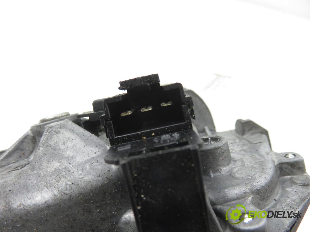 OPEL MERIVA A nadwozie wielkoprzestrzenne (MPV) (X03) HB 2004 74,00 1.6 16V - Z 16 XE 1598,00 motorek stěrače ZADNÍ: 09132802 ; 53011112