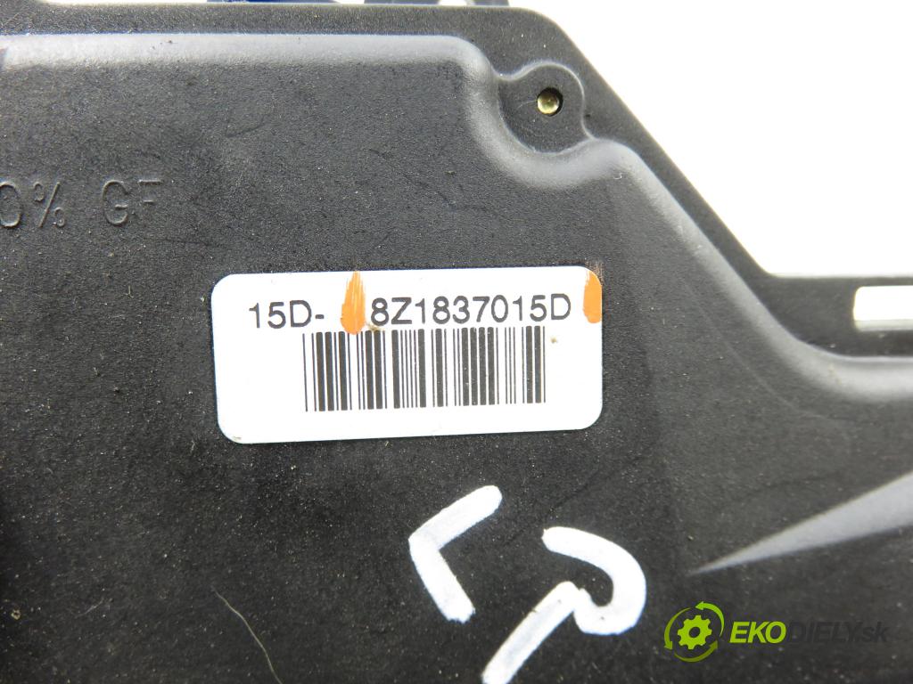 AUDI A2 (8Z0) HB 2002 55,00 1.4 - BBY 1390,00 zámok 8Z1837015D